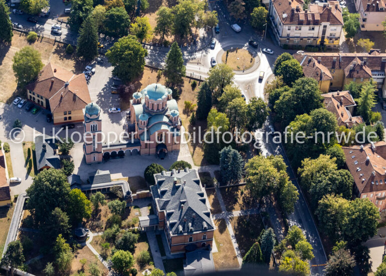 Luftbild Kirchengebäude 