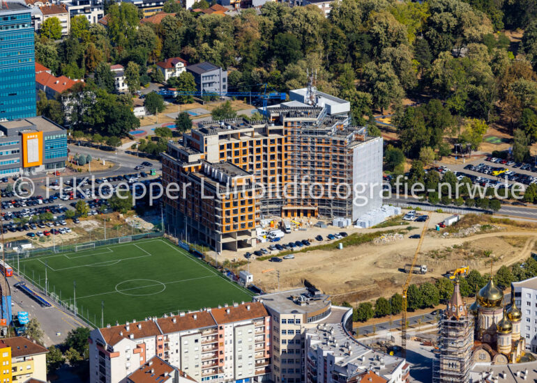 Luftbild Baustelle zum Neubau eines Mehrfamilien- Wohnhauses an der Straße Olimpijskih pobjednika in Banja Luka in Republika Srpska, Bosnien und Herzegowina