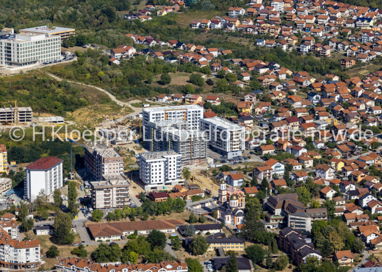Neubau Hochhaus- Gebäude im Wohngebiet in Banja Luka in Republika Srpska, Bosnien und Herzegowina