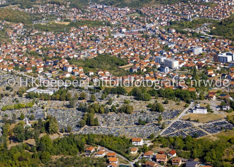 Luftbild Stadtrand und Außenbezirks- Wohngebiete an der Straße Vladimira Rolovica, Franca Suberta in Banja Luka in Republika Srpska, Bosnien und Herzegowina